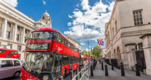 Using Buses To Travel Around Britain